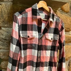 Lightweight men’s flannel